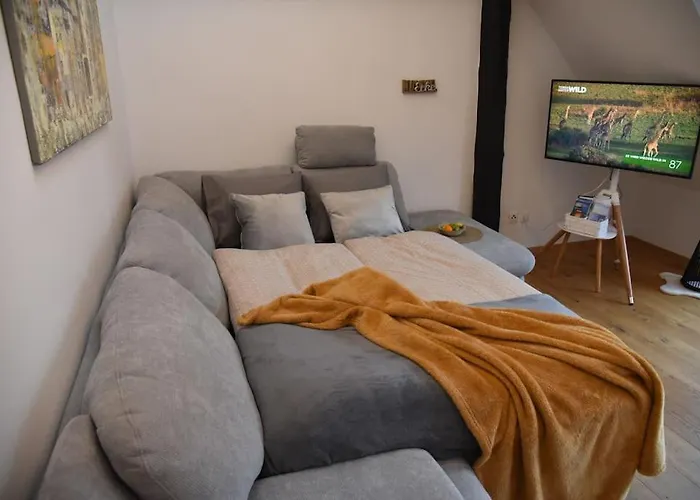 Penthouse Mit Altstadtflair Apartamento *